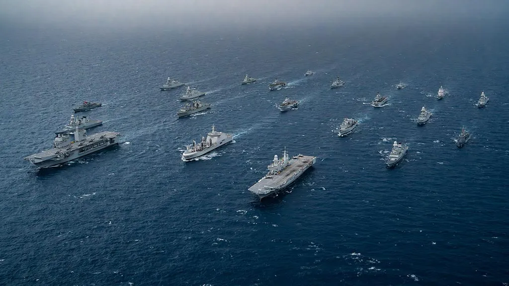 Flotta della Marina Militare in esercitazione Mare Aperto